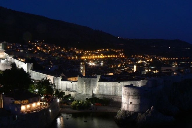 Dubrovnik ponoči