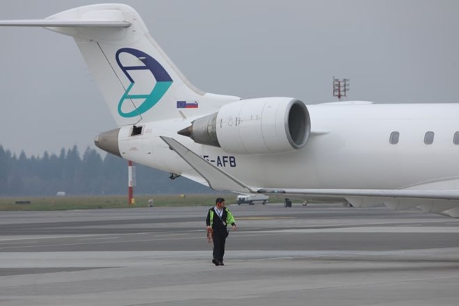 Težave Adrie Airways se kopičijo, dogajanje pa pozorno spremljajo tudi v Fraportu Slovenija.