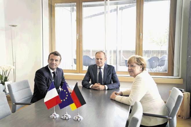 Predsednik evropskega sveta Donald Tusk je pred vrhom na pogovore povabil francoskega predsednika Macrona in nemško kanclerko...