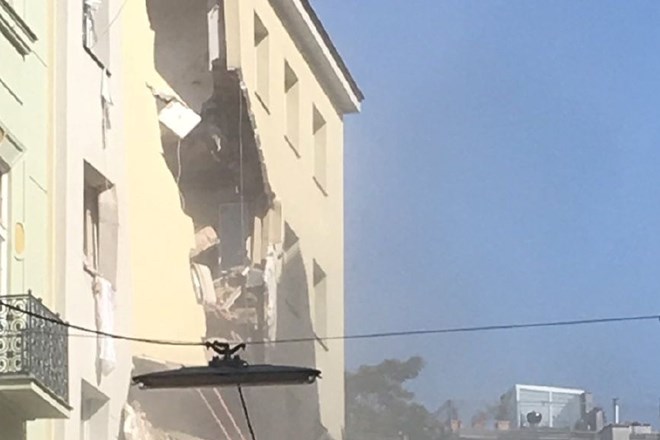 Na Dunaju v eksploziji plina uničen stanovanjski blok