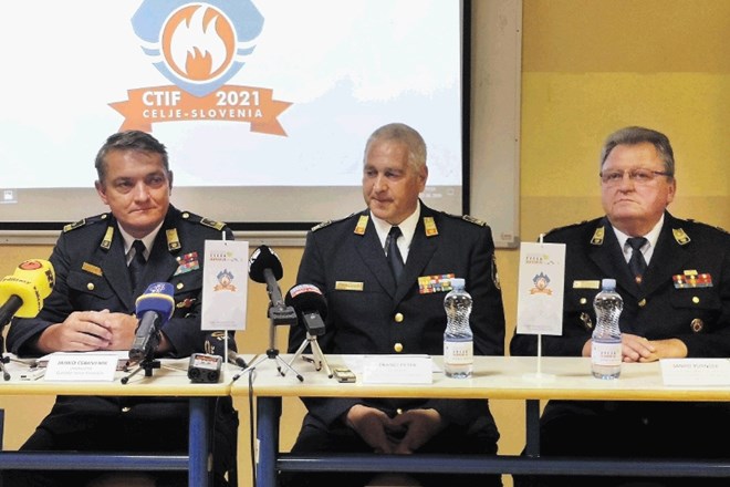 O pomembnih obletnicah in gasilski olimpijadi so spregovorili (od leve) predsednik GZS Janko Cerkvenik, poveljnik GZS Franci...
