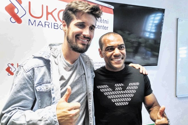 Čelist Luka Šulić in nogometaš Marcos Tavares sta obraza nove dobrodelne akcije UKC Maribor, s katero zbirajo denar za nakup...