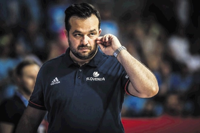 Damir Grgić: Treba se je zavedati, da je pet deklet še pred dvema letoma na evropskem prvenstvu na Češkem navijalo na...