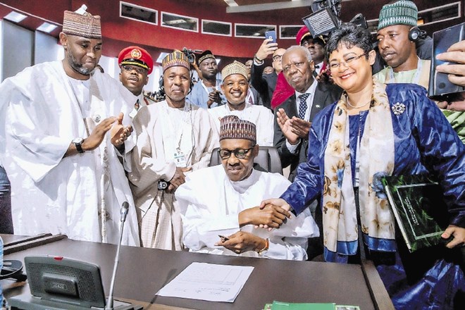 Nigerijski predsednik Muhamadu Buhari je pristop k afriškemu prostotrgovinskemu sporazumu podpisal med zadnjimi. Nigerija je...