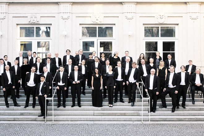 Münchenski radijski orkester in Zbor Bavarskega radia: Večer virtuozno izbrušenega sodelovanja