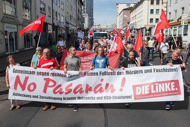 V nemškem mestu Kassel se je danes zbralo okoli 8000 ljudi, ki so protestirali proti desničarskemu ekstremizmu.