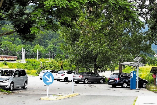 Parkirišče v Ulici XIV. divizije v Celju bo postalo parkirišče za voznike, ki bodo parkirali svoj avto in se v mesto...