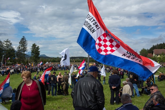 Sodišče v Celovcu je danes 48-letnega hrvaškega državljana obsodilo na 18 mesecev zapora zaradi kršenja zakona o prepovedi...