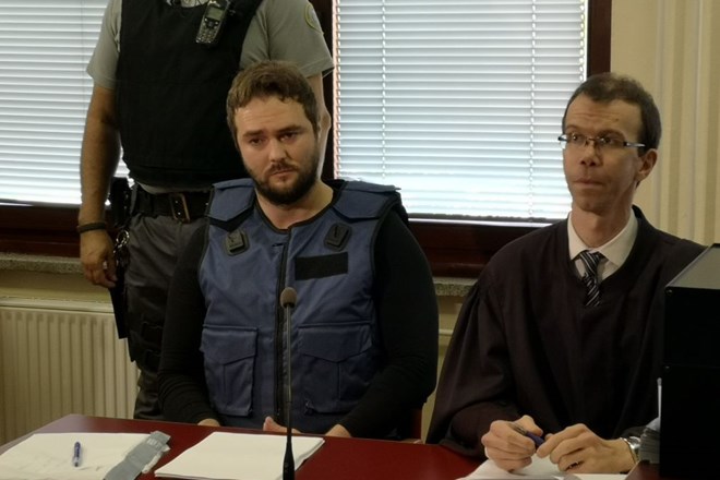 Sodišče Abramovu in njegovemu dekletu pripor podaljšalo za dva meseca