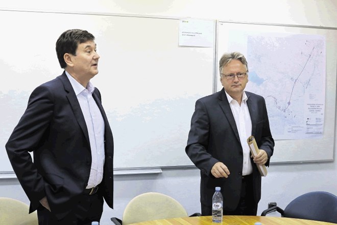 Člana uprave 2TDK Marko Breznik in Dušan Zorko sta danes pojasnjevala, zakaj so se odločili za ponovitev razpisa.