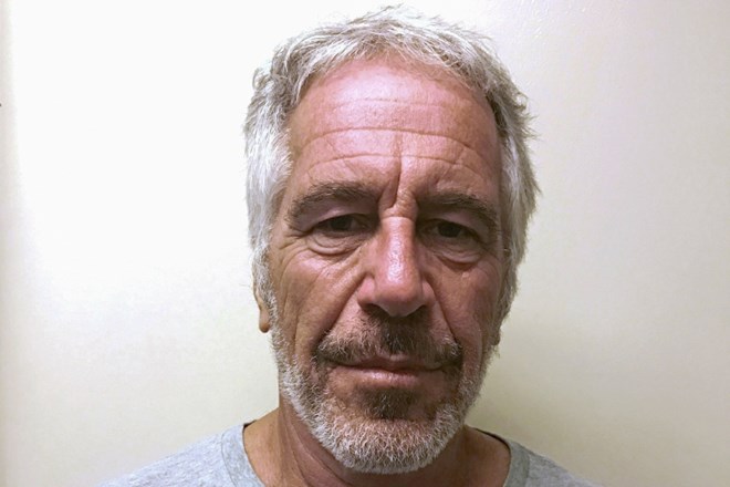 Sumljivi samomor finančnika Epsteina