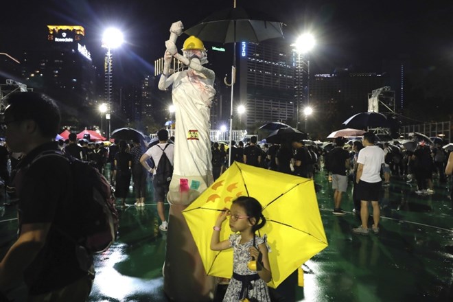 Trump: Nasilno zatrtje protestov v Hongkongu bi ogrozilo trgovinske pogovore s Kitajsko