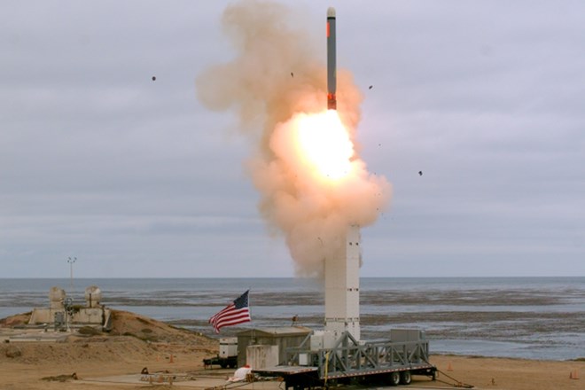 Rusija in Kitajska ostri do ameriškega raketnega preizkusa