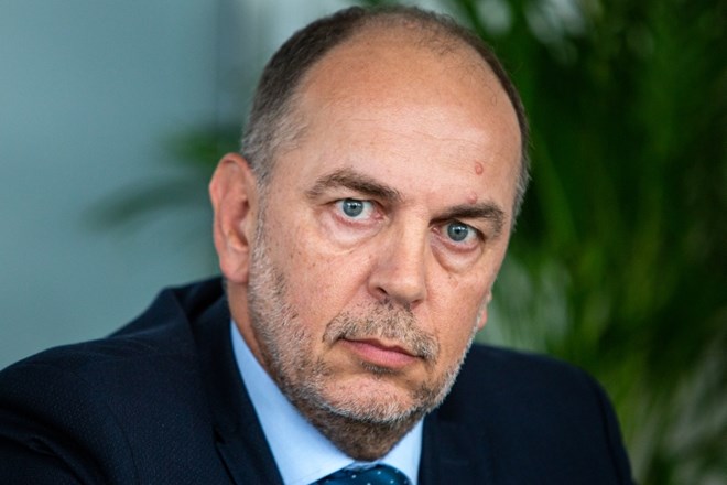 Nadzorniki Slovenskega državnega holdinga (SDH) so za novega predsednika uprave  imenovali  Gabrijela Škofa, ki že vrsto let...