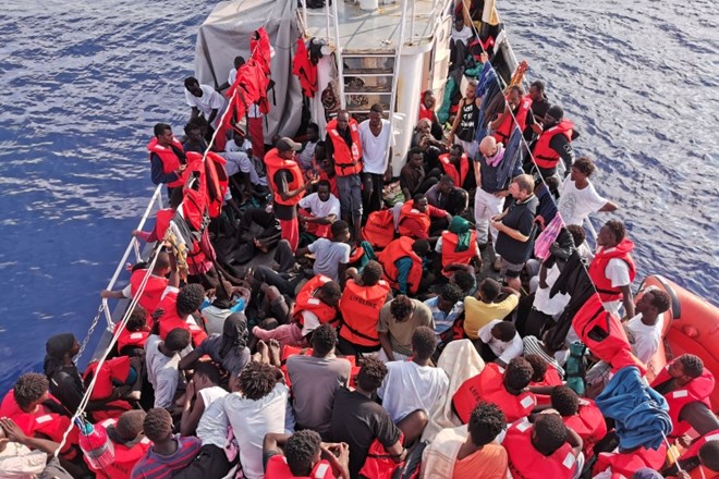 Migranti na ladji Eleonore