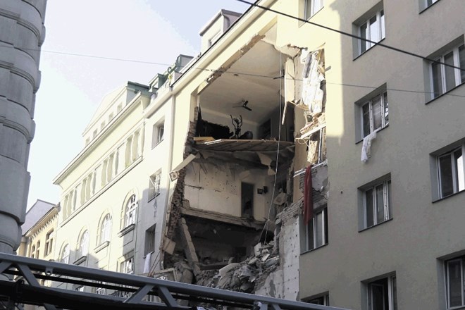 Eksplozija je razdejala del hiše v središču Dunaja, zdaj so morali podreti vso.