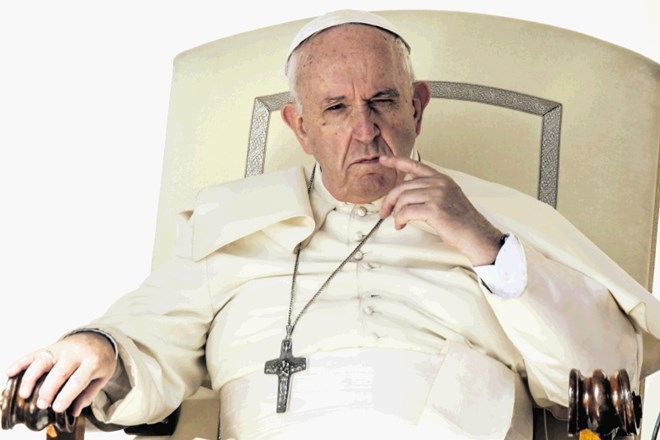 Papež Frančišek upa, da ne bo novega razkola v cerkvi.