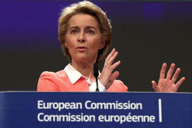 Novoizvoljena predsednica Evropske komisije Ursula von der Leyen brani svojo odločitev o poimenovanju novega resorja “za...