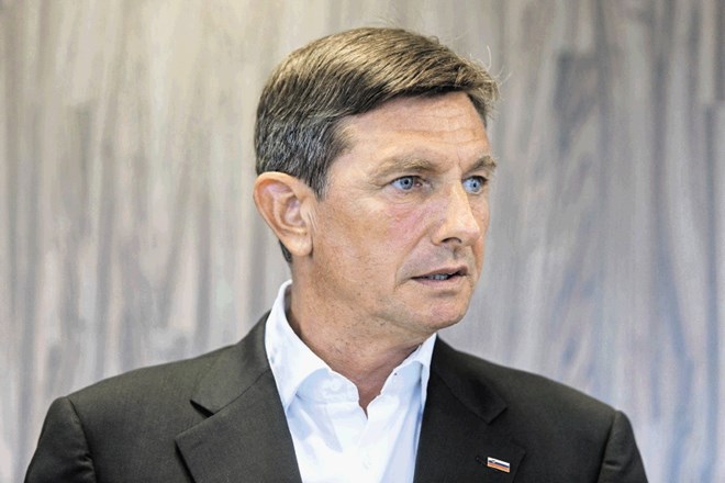 Predsednik republike Borut Pahor na vabilo švicarskega predsednika Uelija Maurerja danes začenja uradni obisk v Švici, ki...
