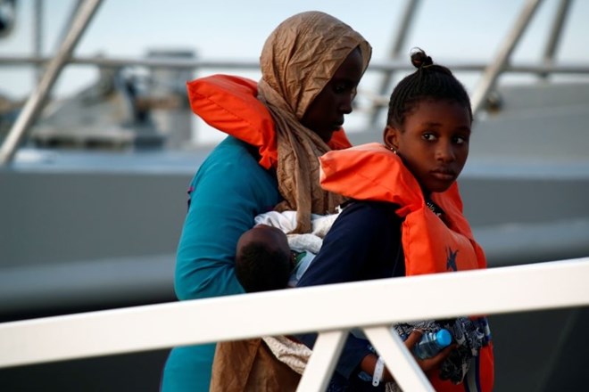Nemški predsednik za podporo Italiji pri reševanju begunskega vprašanja