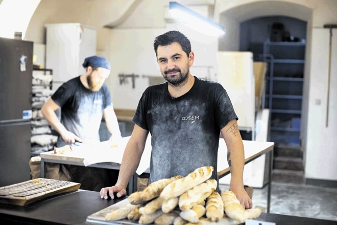 Andrej Gerželj je povedal, da v pekarni Osem sprejemajo tudi rezervacije.