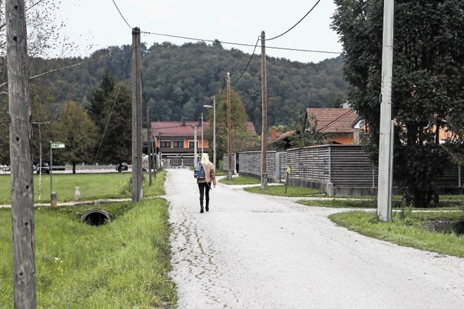 Komunalno urejanje območja Ilovice in severnega dela Ižanske ceste je odvisno od gradnje kanalizacije, ki je podprta z...