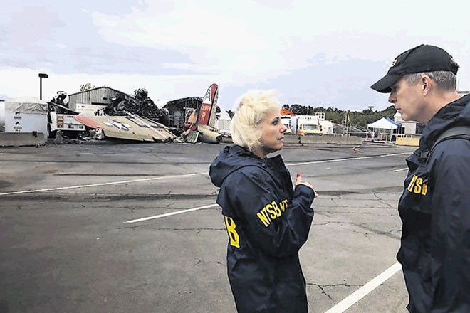 Da imajo okvaro in da se vračajo na letališče, je pilot sporočil pet minut po vzletu z letališča Bradley.
