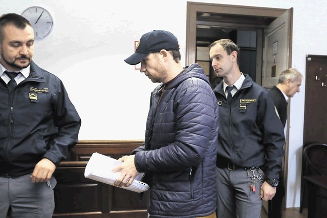 Nekdanji kriminalist Danilo Lavrinc  se o krivdi ni izrekel.