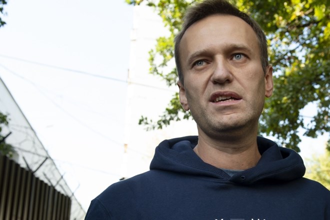 Ruske oblasti okrepile pritisk na Navalnega
