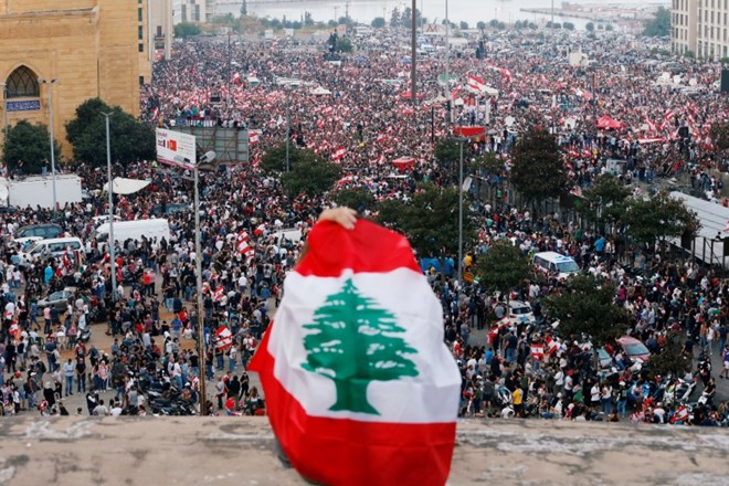 Libanonci zahtevali odstop vlade