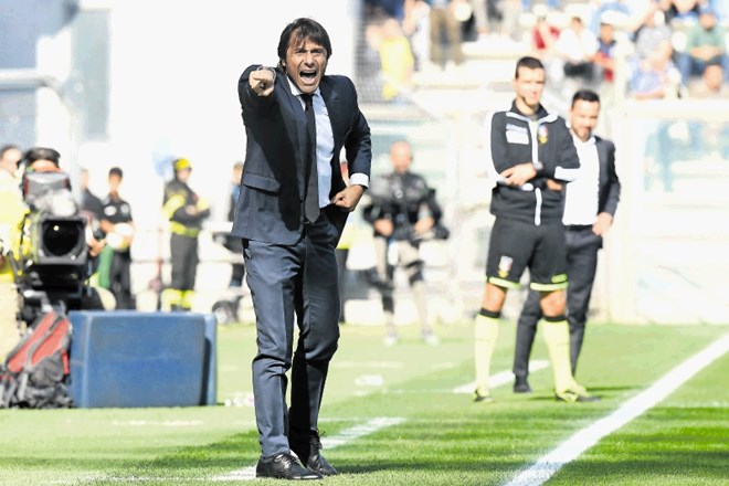 Antonio Conte je bil po prvenstveni zmagi proti Sassuolu nezadovoljen z obrambno predstavo svoje ekipe.
