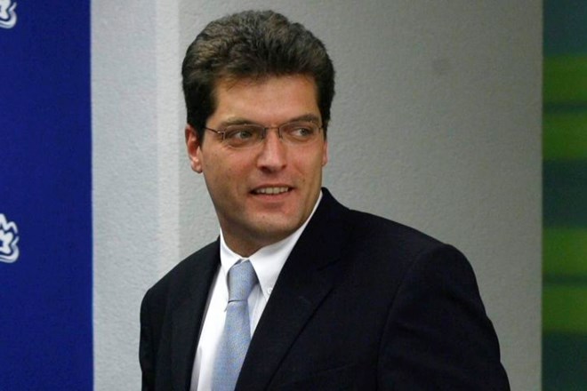 Janez Lenarčič je ob slovesu od slovenskega zunanjega ministrstva kritičen do  razmer v Mladiki.