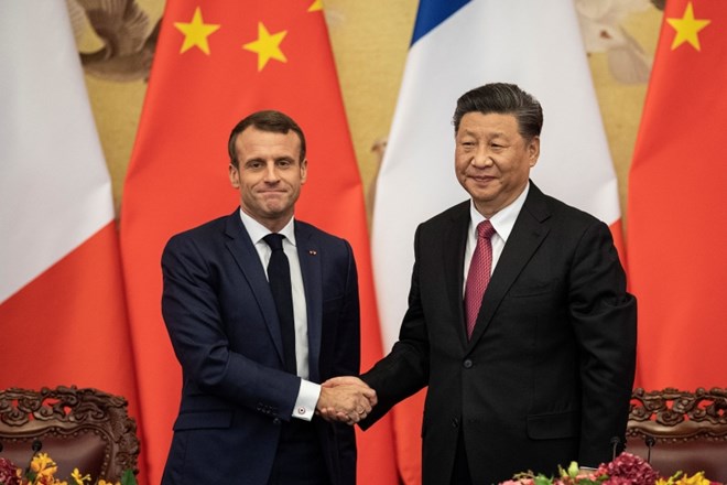 Xi Jinping in Emmanuel Macron