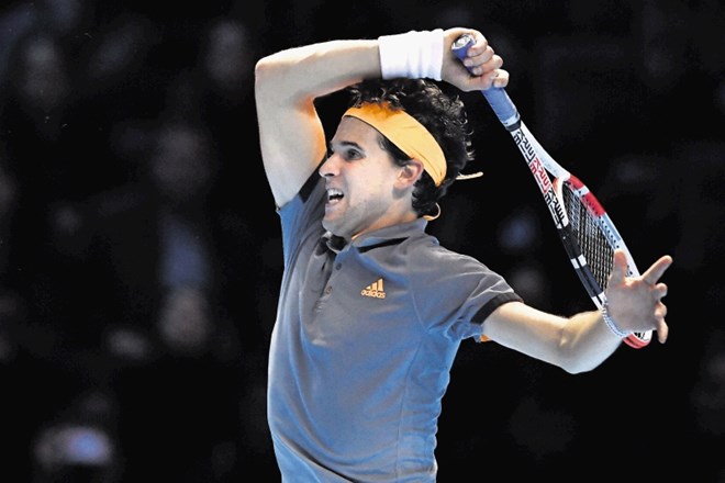 Dominika Thiema bo po zmagi nad Rogerjem Federerjem drevi v Londonu na drugi strani mreže čakal Novak Đoković, ki je dobil...