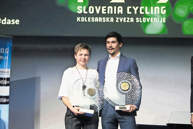 Tanja Žakelj in Primož Roglič sta najboljša slovenska kolesarka in kolesar za leto 2019.