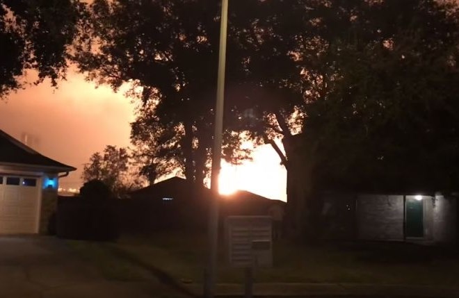 #video V Teksasu eksplozija v kemični tovarni