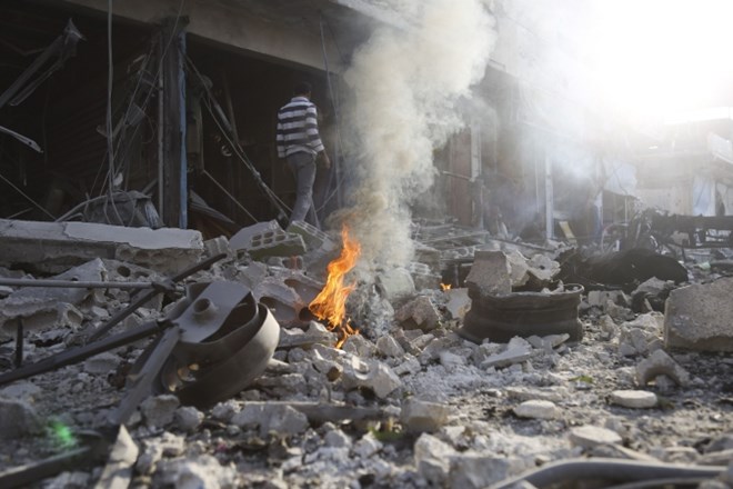 Bojevanje v Siriji zahtevalo skoraj 70 žrtev