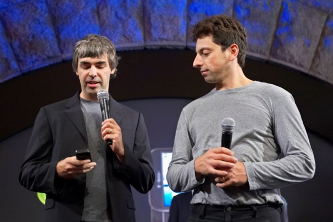 Larry Page (levo) in  Sergey Brin