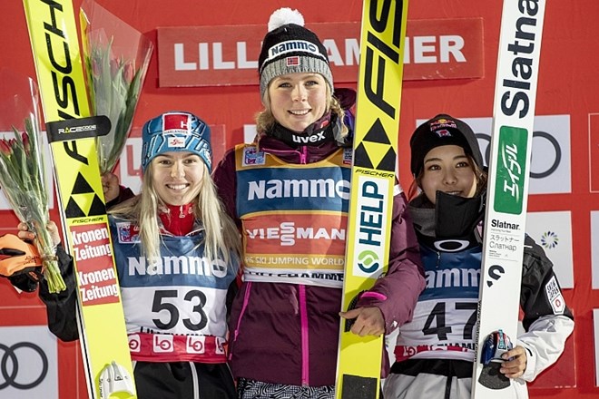 Maren Lundby nova zmaga v Lillehammerju, Ema Klinec spet četrta