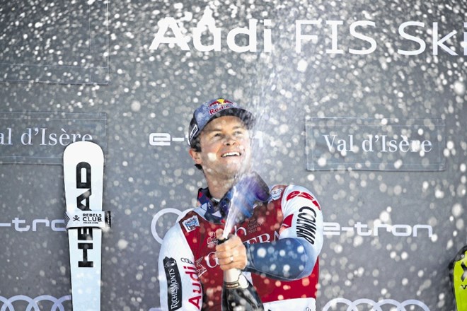 Alexis Pinturault je bil na domačem slalomu v Val d'Iseru brez konkurence.