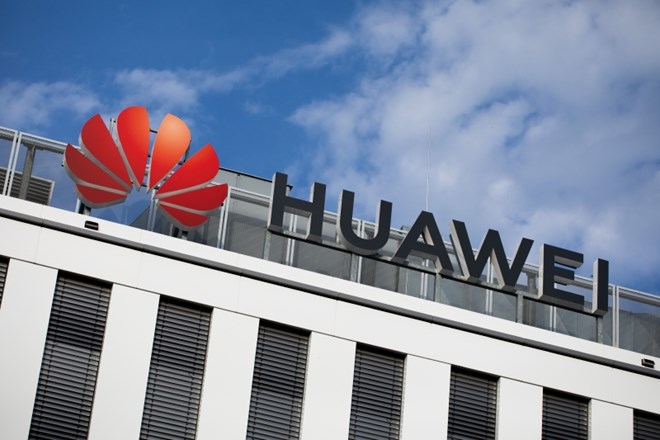 Huawei namerava v Evropi odpreti tovarno komponent