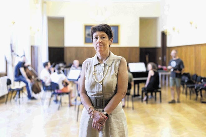 Marjetica Mahne, direktorica Slovenske filharmonije, s predlogom za razrešitev uradno še ni seznanjena. Iz medijev je...