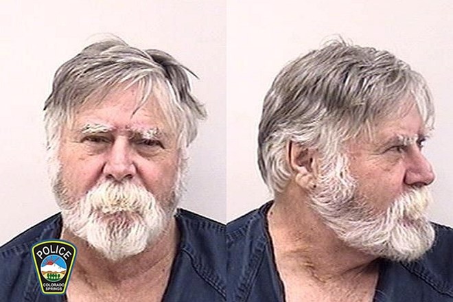 Policija v ameriški zvezni državi Kolorado je pred dnevi prijela moškega, ki je oropal banko, nato pa v božičnem vzdušju...
