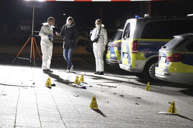 Nemški policist ubil domnevnega napadalca z nožem