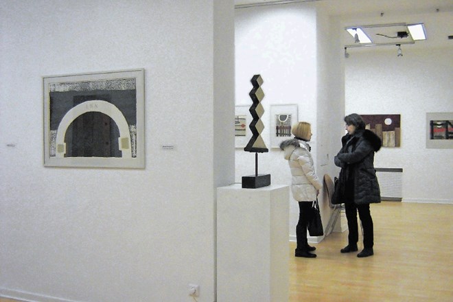 Razstavo Lojze Spacal – iz primorskih in kraških pokrajin so v Bežigrajski galeriji 2 odprli tik pred novim letom.