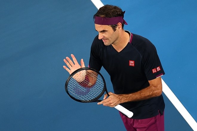 Federer in Bartyjeva zanesljivo v drugi krog