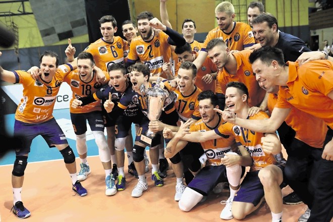 Odbojkarji ACH Volleyja se po osvojenem slovenskem pokalu zdaj lahko osredotočijo na svoje nastope v ligi prvakov.