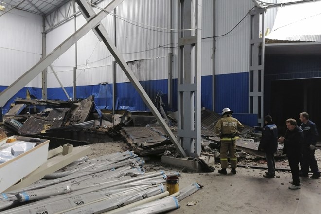Pet mrtvih v eksploziji v ruski tovarni