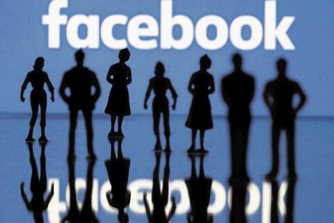 Facebook uporabniške profile dopolnjuje tudi s podatki, ki jih pridobi od drugih spletnih strani.