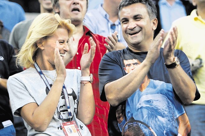 Dijana in Srđan Đoković čustveno doživljata športno pot slavnega sina Novaka Đokovića.